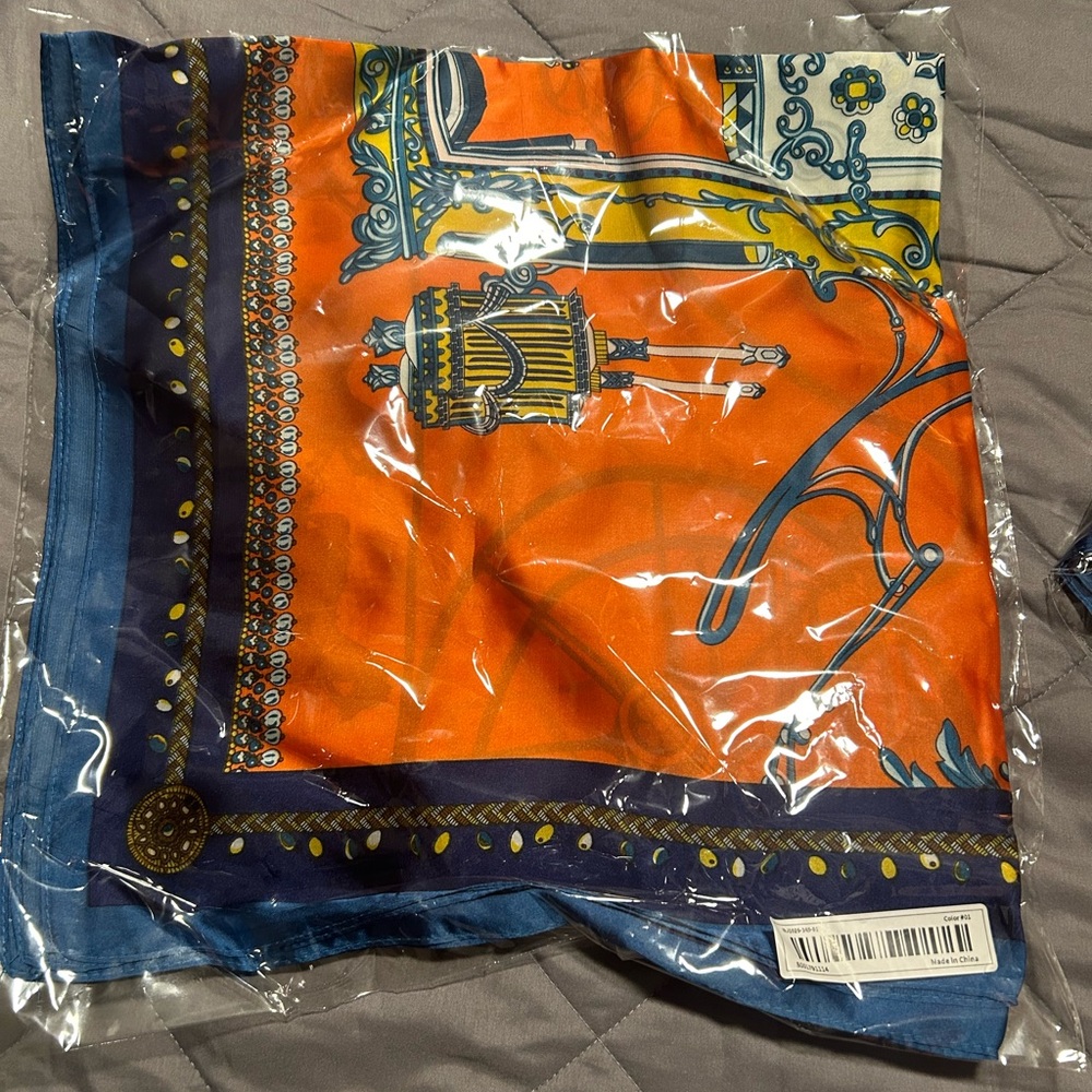 Woman’s scarf